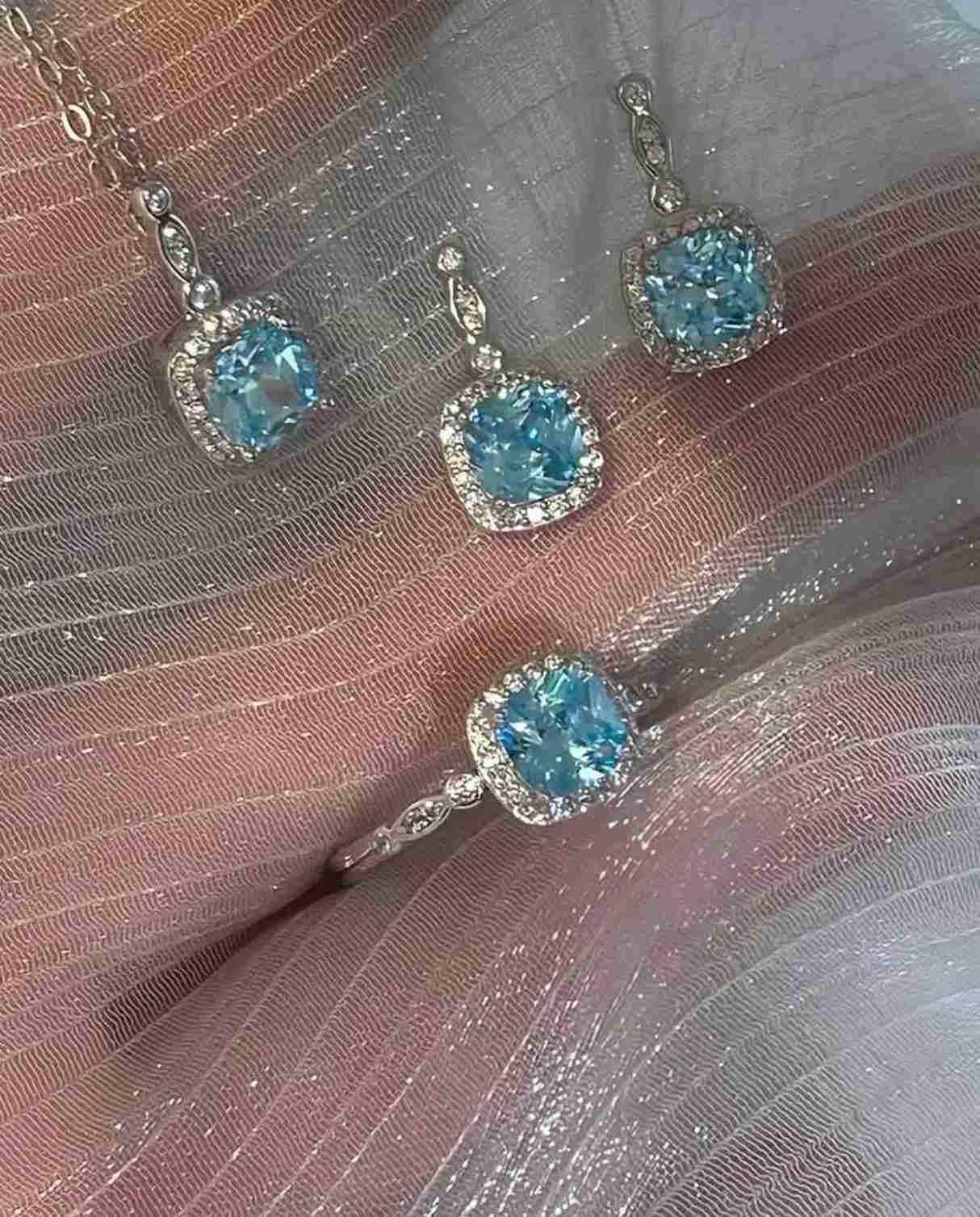 Set celestial Poseidon