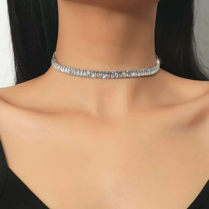 collar adonis
