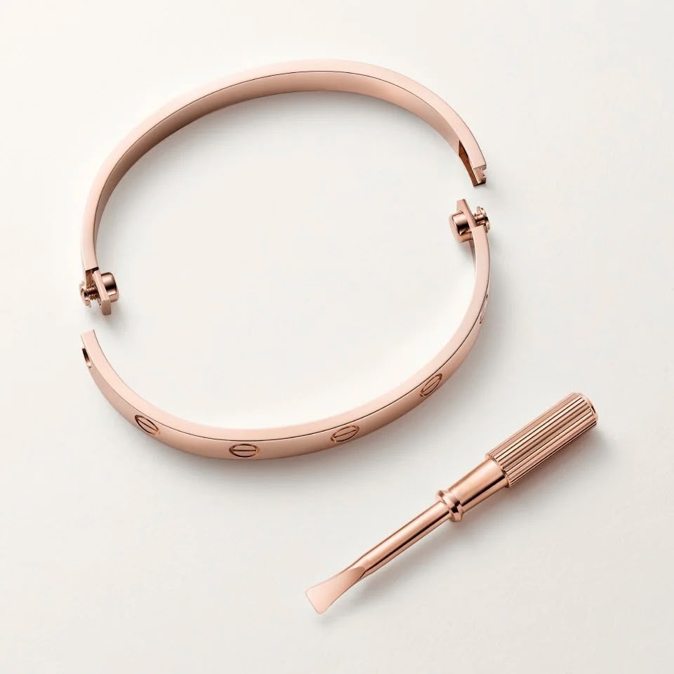 Pulsera Love con destornillador