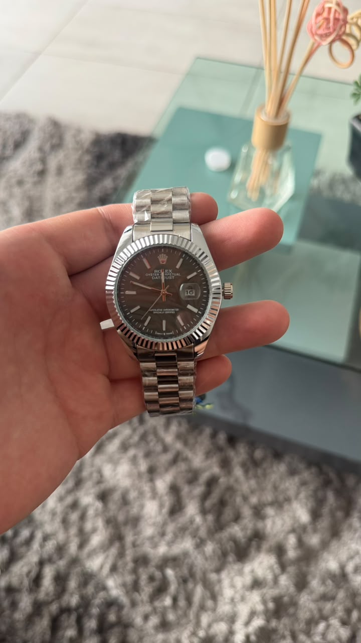 Reloj Demeter