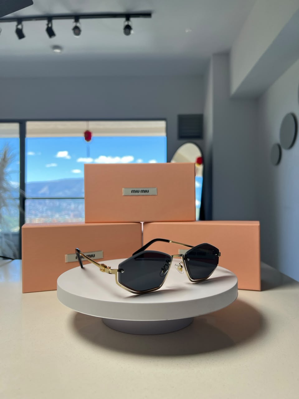 Miu Gema Gold